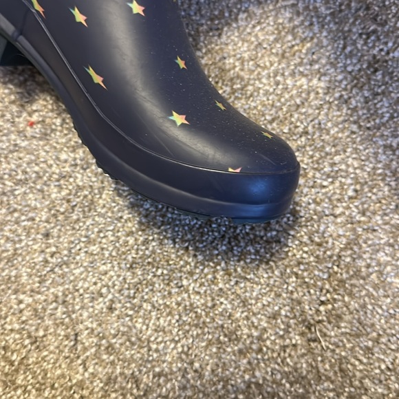 Cat & Jack Rain Boots. - Picture 9 of 10